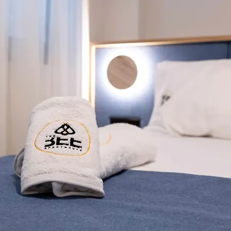 The Bee Apartment *