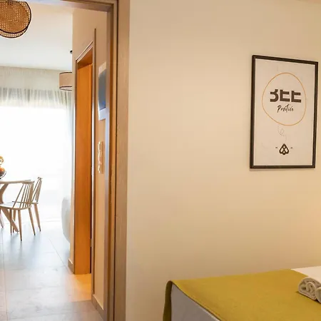The Bee Apartment