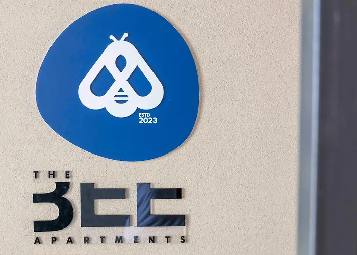 Apartment The Bee Nikiana